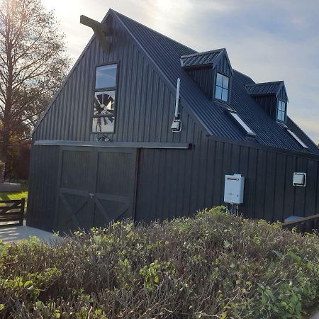 Accommodation At Lakeside Oamaru Exteriör bild