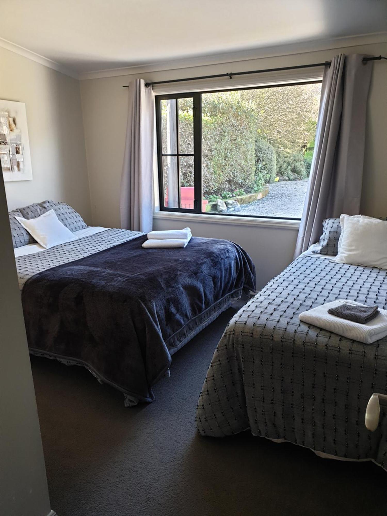 Accommodation At Lakeside Oamaru Exteriör bild